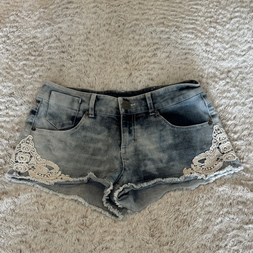 Thread Market Jean Shorts w/ Embroidery Design
